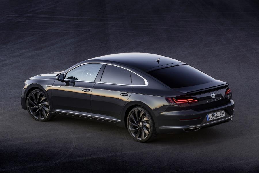  Volkswagen Arteon 4Motion R-Line 2017 года  (WW) (фото 15 из 30)